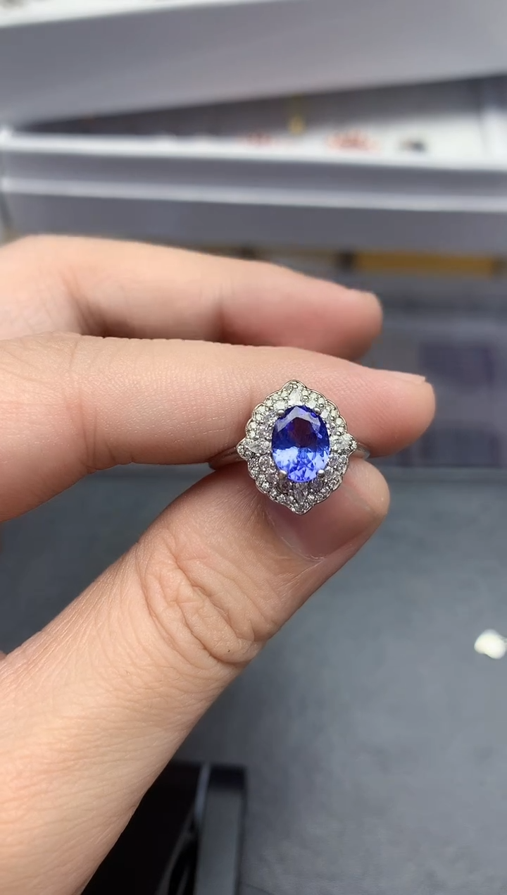 【闪购商品】坦桑石戒指银S925镶嵌.........