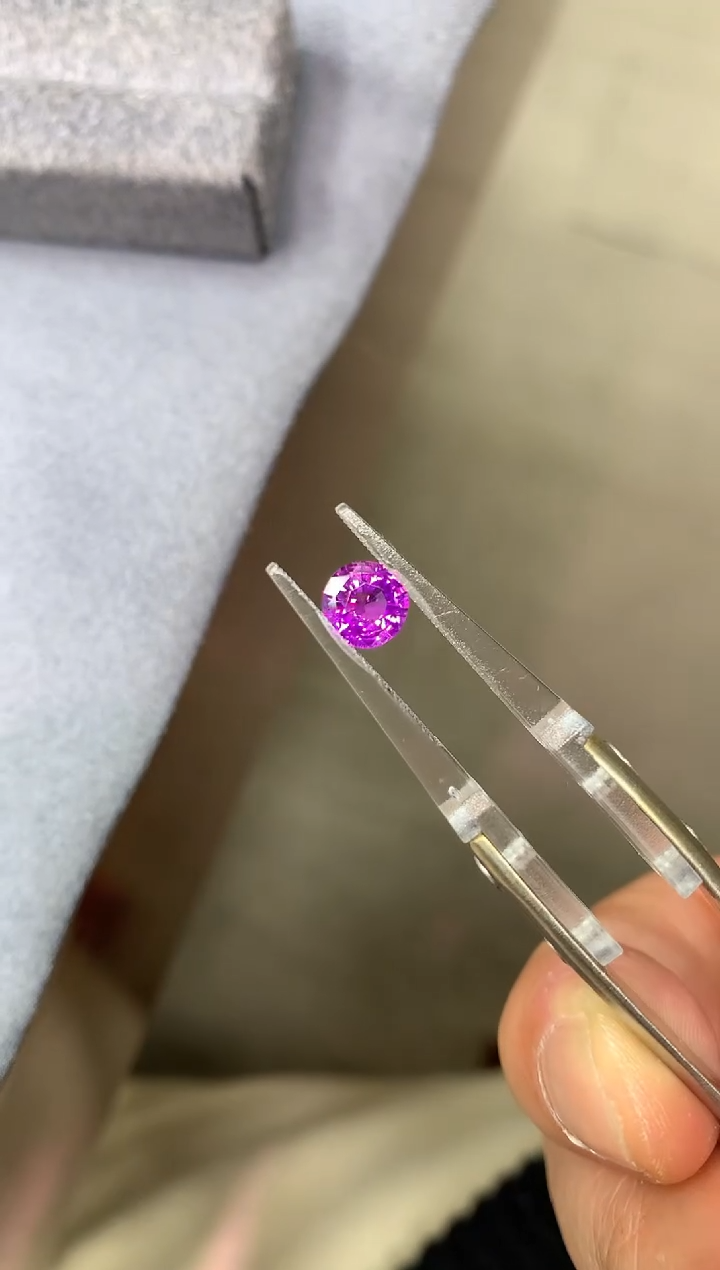 【闪购商品】蓝宝石裸石未镶嵌1.2ct TGL 67