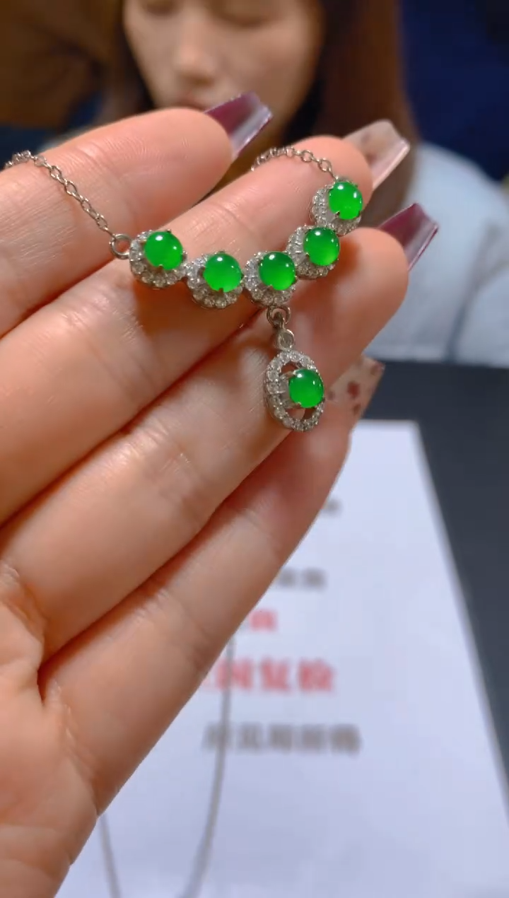 颈饰未镶嵌翡翠多样性发一