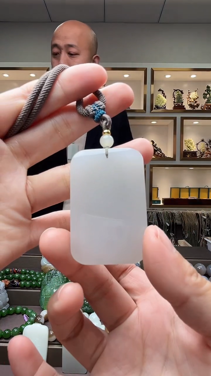 【闪购商品】和田玉颈饰未镶嵌苏