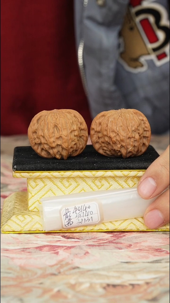 【闪购商品】文玩核桃把件磨盘