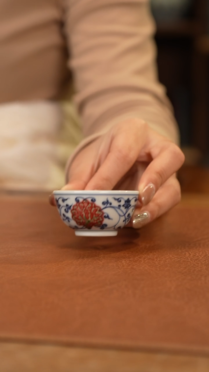 【闪购商品】杯和然窑青花釉里红一口杯