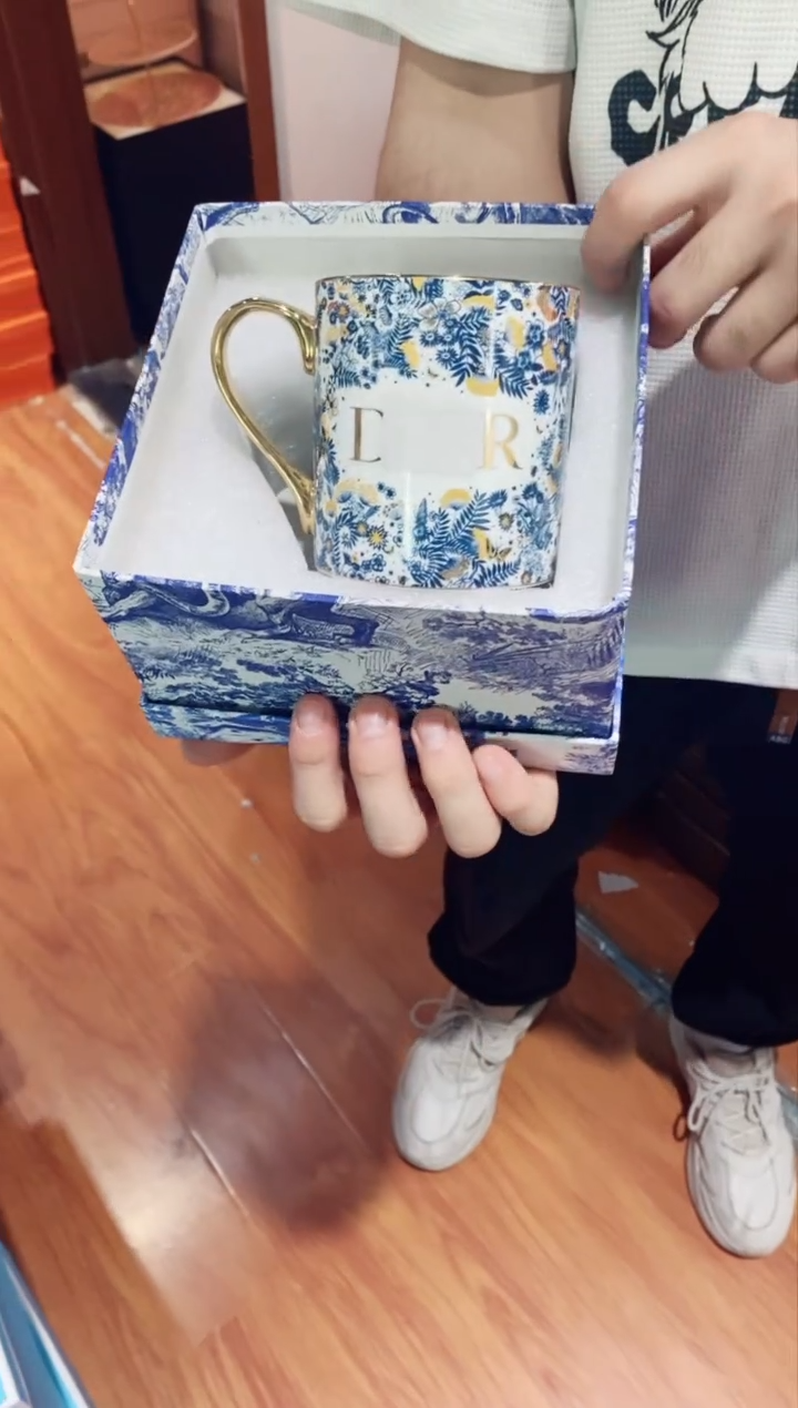 【闪购商品】杯鸿辉家品牌瓷器，京东包邮！