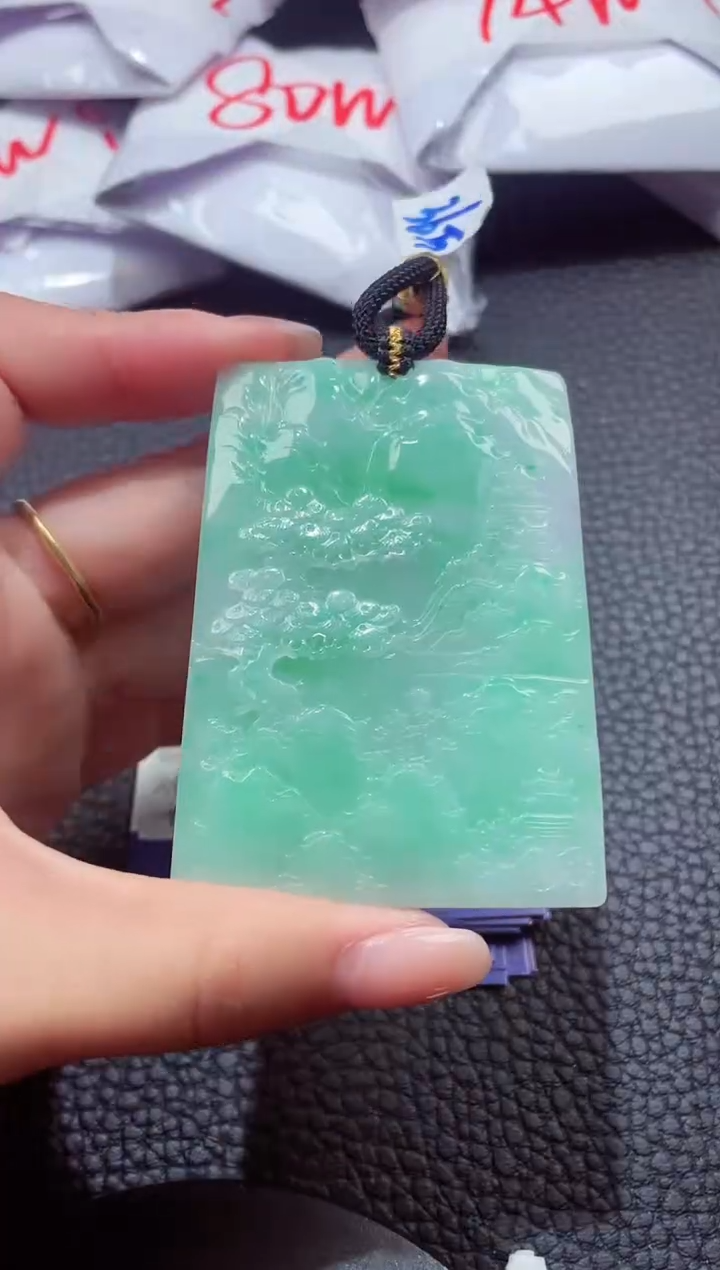颈饰未镶嵌翡翠98984