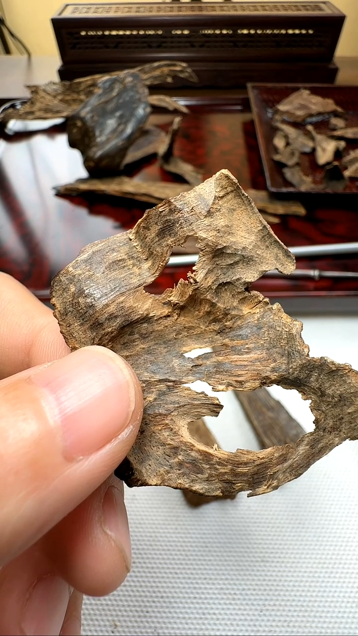 沉香沉香碎屑海南沉水油壳1.96g