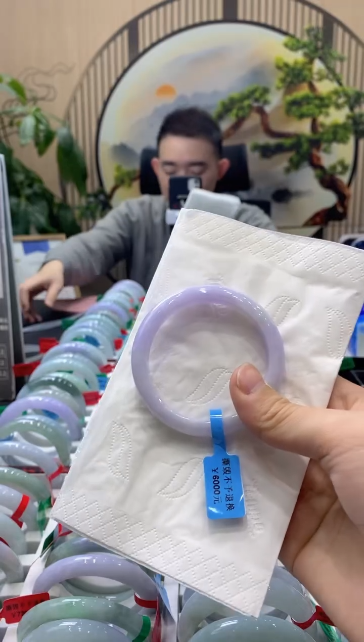 【闪购商品】翡翠手镯未镶嵌000013423