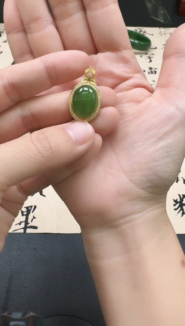 颈饰银S925镶嵌和田玉【瑞睿珠宝】和田玉旦面吊坠