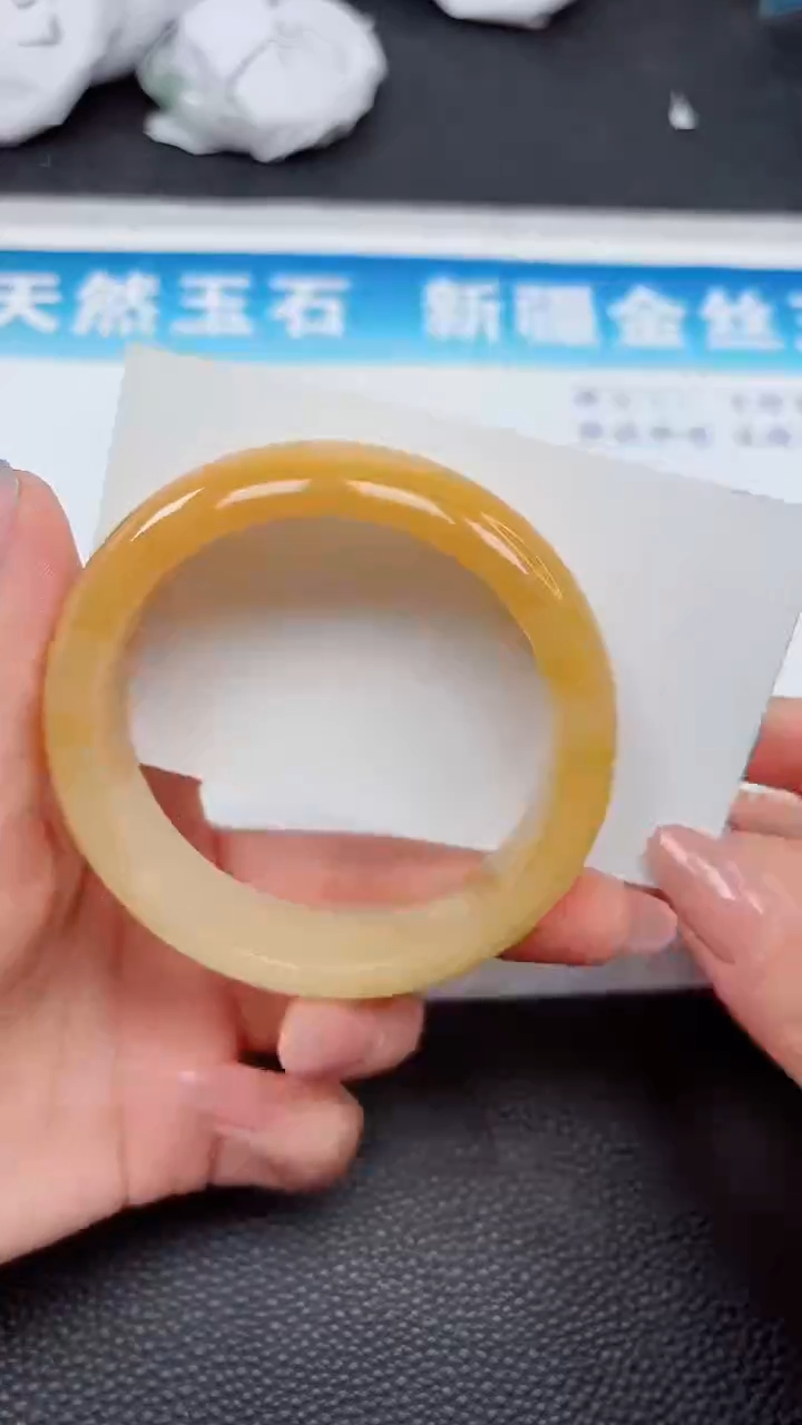 【闪购商品】石英质玉手镯未镶嵌691