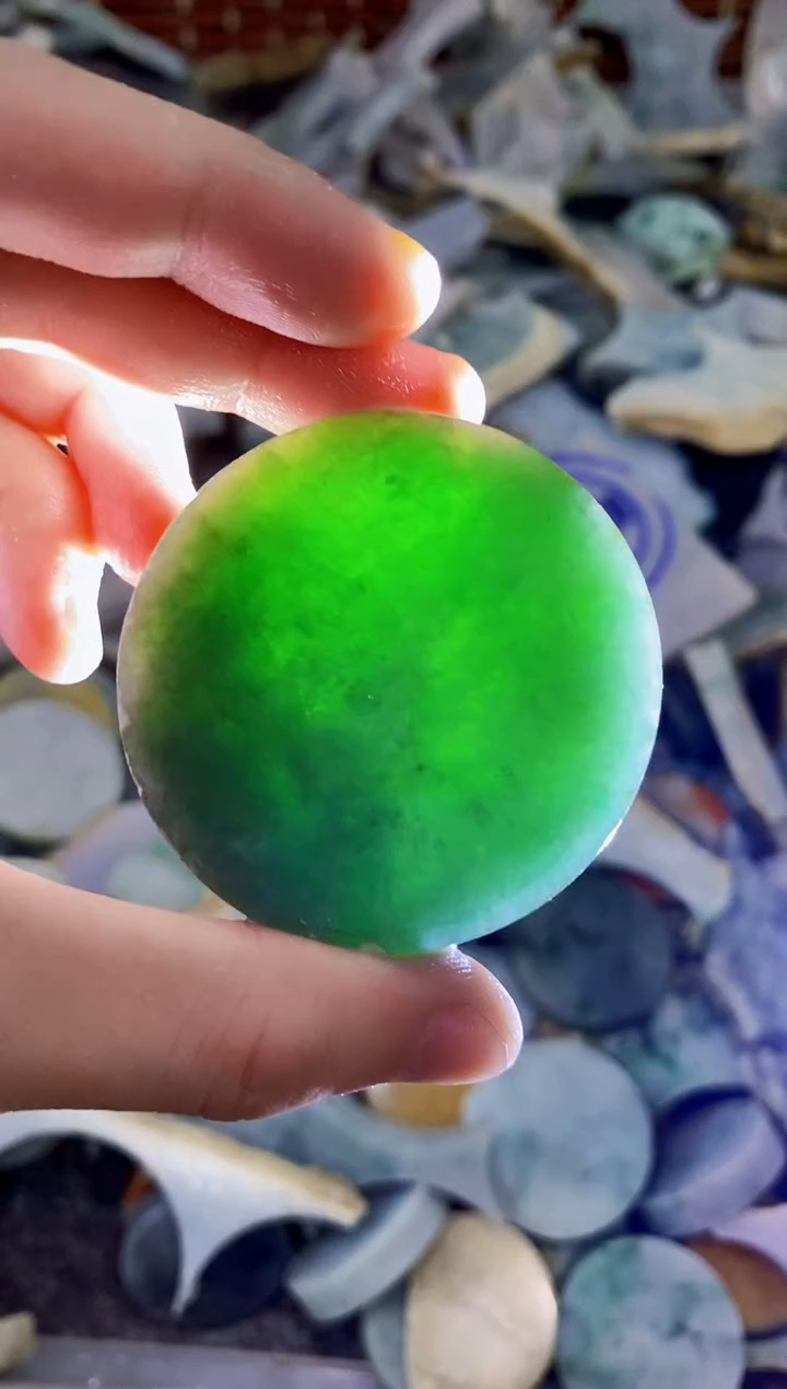 翡翠挂件未镶嵌纯天然A货翡翠248