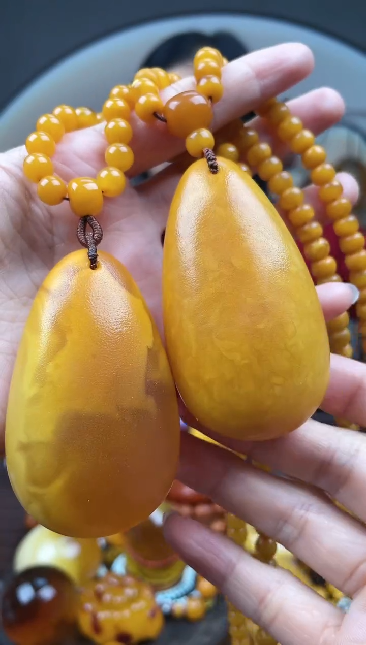 【闪购商品】琥珀裸石未镶嵌首饰 假1赔4 （多样性发货1件