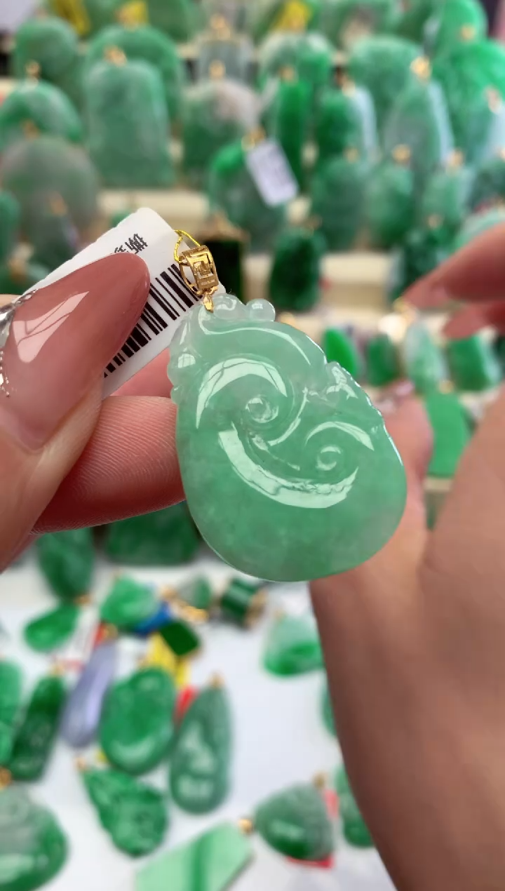 【闪购商品】翡翠颈饰18K金镶嵌挂件