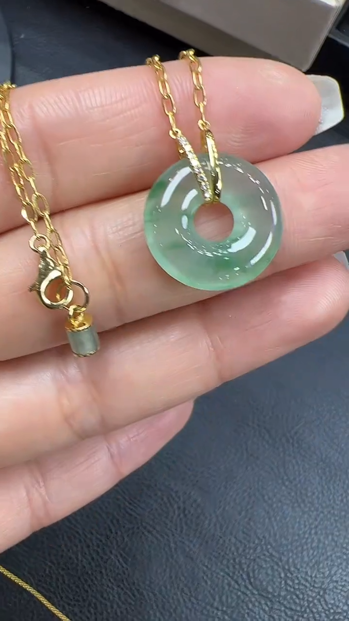 【闪购商品】翡翠挂件18K金镶嵌甜甜圈套链
