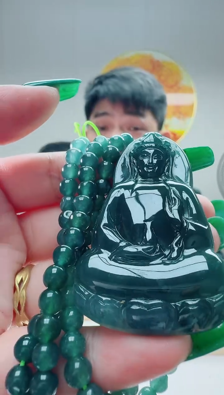 翡翠未镶嵌颈饰多样性随机发其一