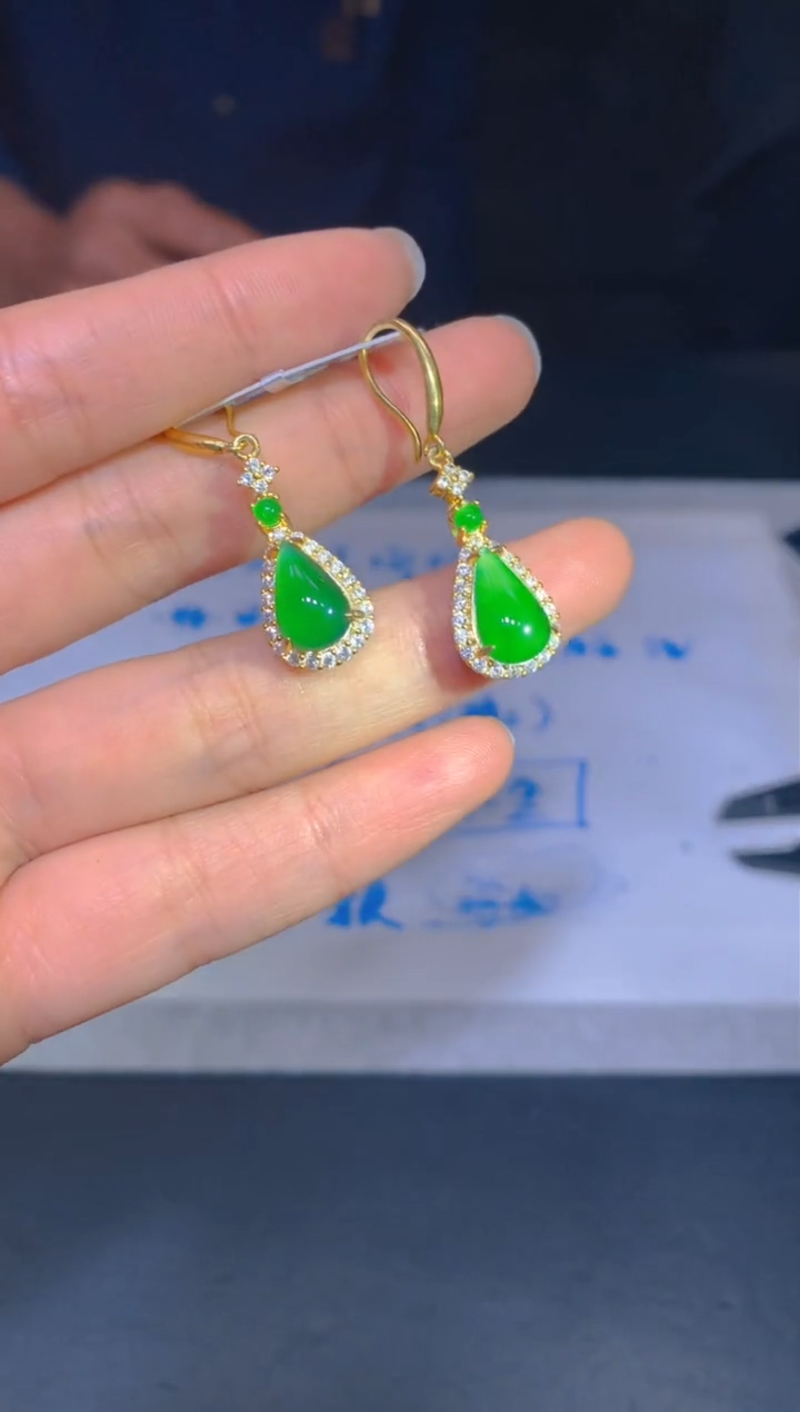 【闪购商品】定制翡翠未镶嵌156定制翡翠多样性发其一