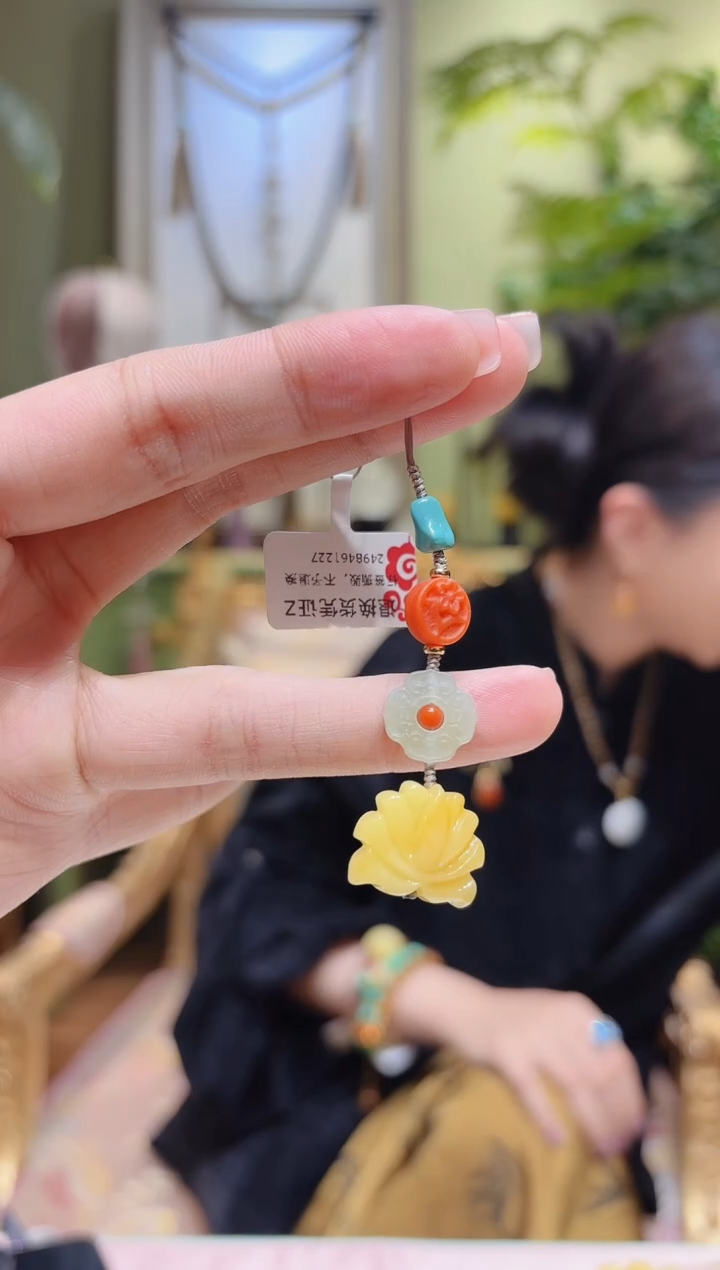 【闪购商品】蜜蜡裸石未镶嵌蜜蜡凤九挂件