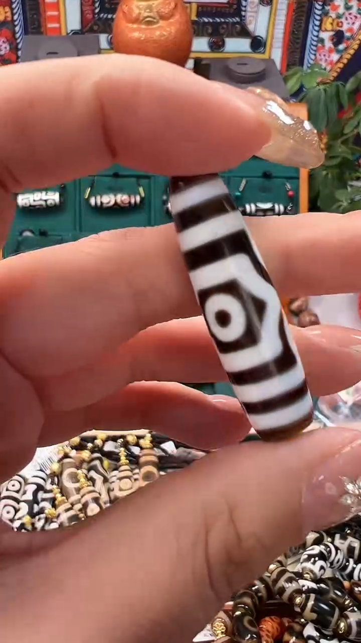 玛瑙/玉髓（覆膜）颈饰未镶嵌29.（微瑕）