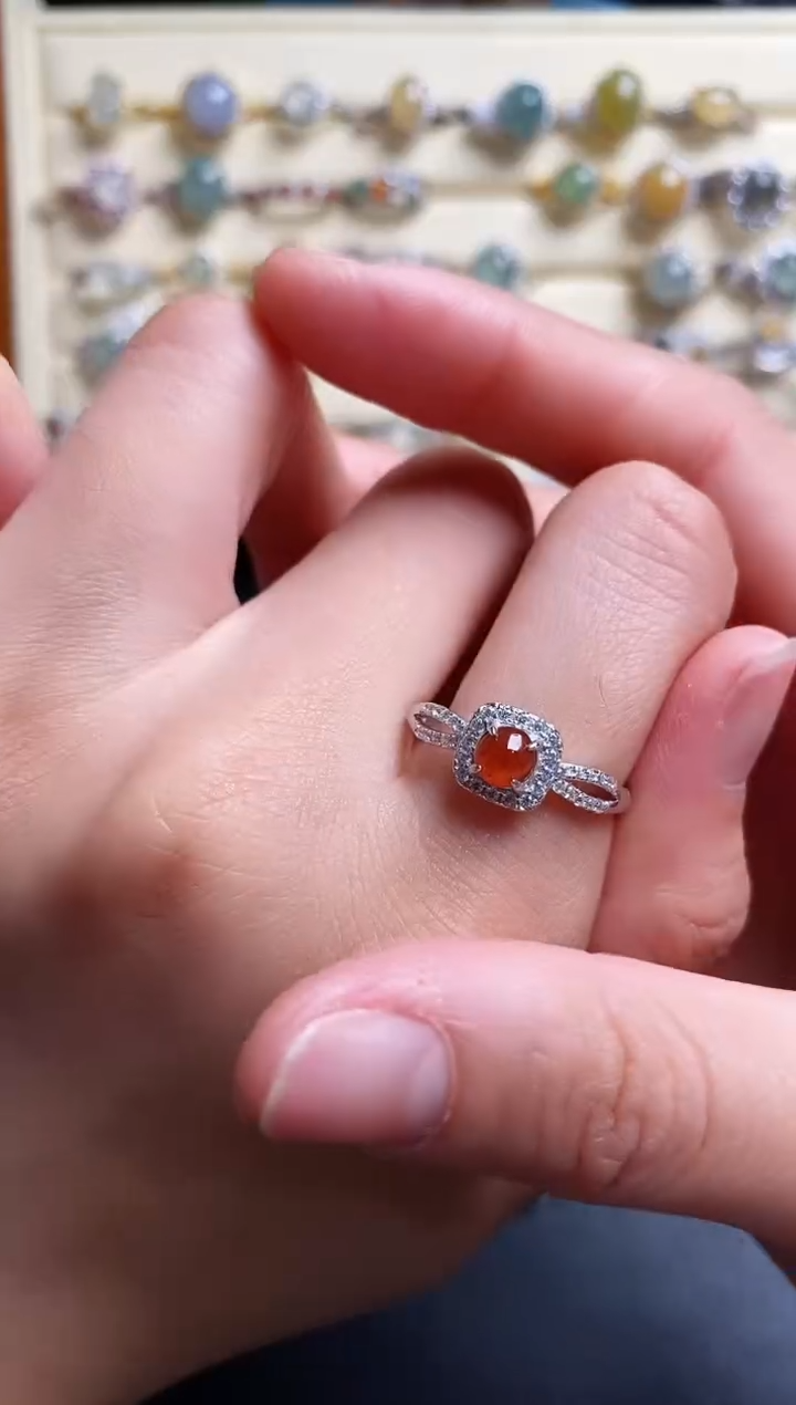 翡翠戒指银S925镶嵌6666666+1