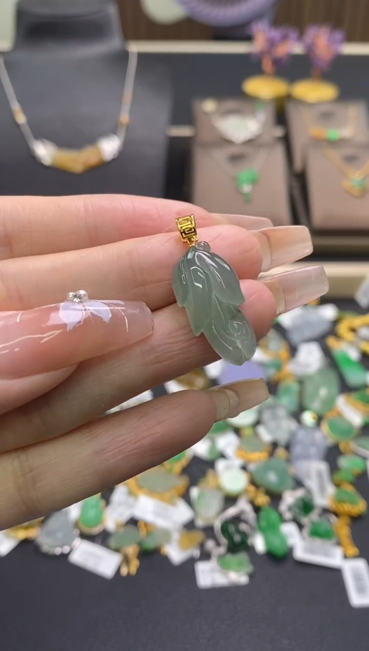 【闪购商品】翡翠颈饰18K金镶嵌净货18503