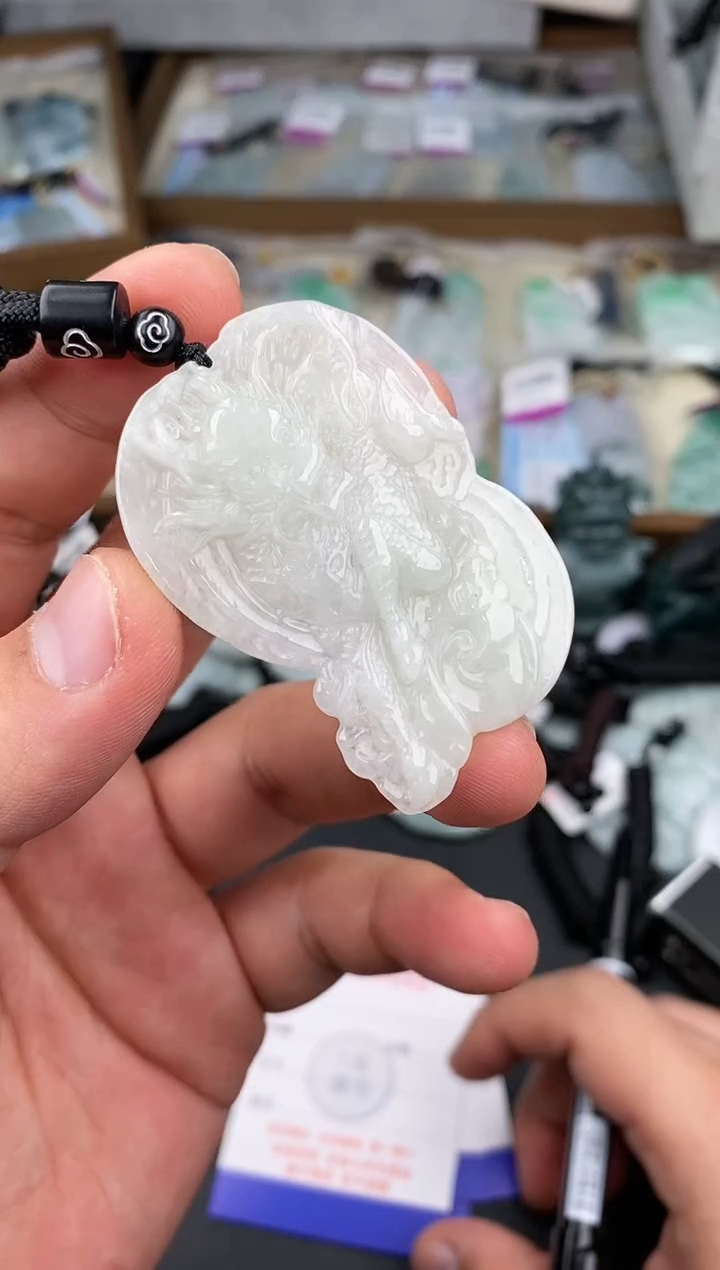 【闪购商品】翡翠颈饰未镶嵌  天然翡翠，一物一图