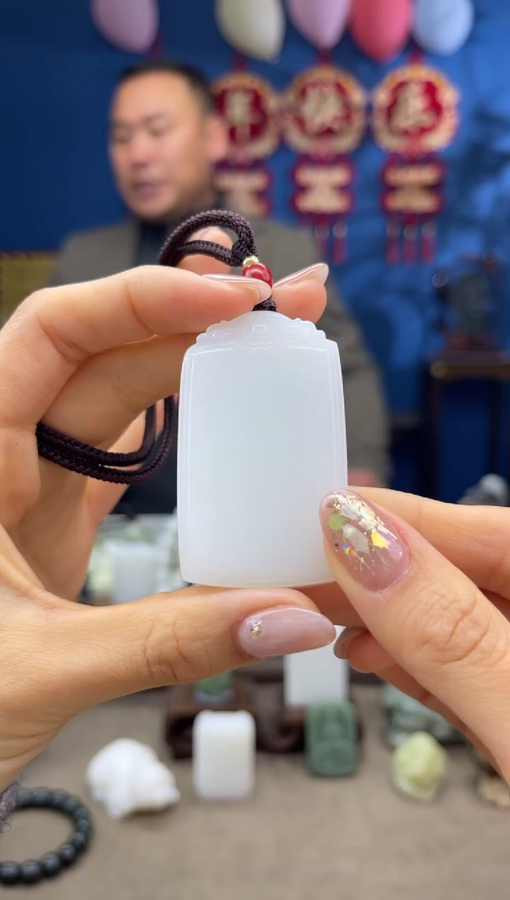 【闪购商品】和田玉颈饰未镶嵌1