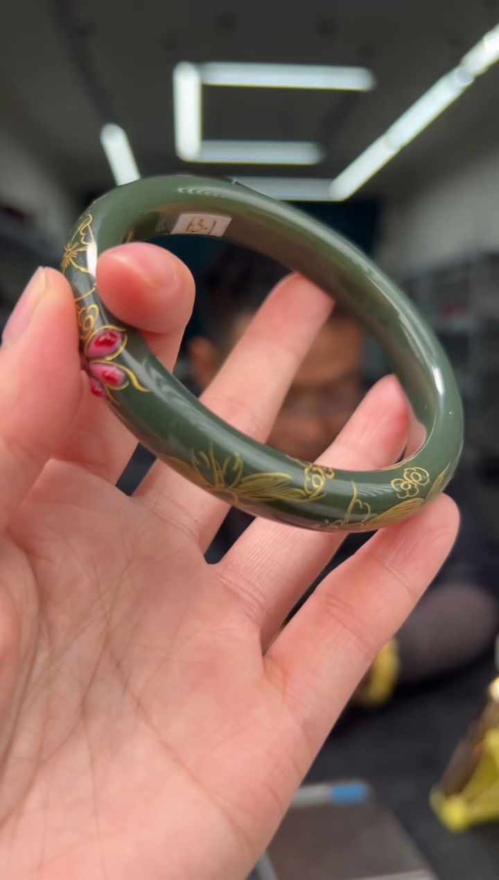 未镶嵌手镯和田玉手镯63
