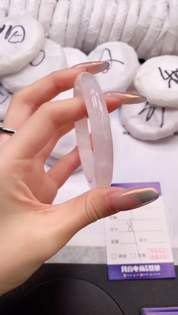 【闪购商品】石英质玉手镯未镶嵌23K292-59