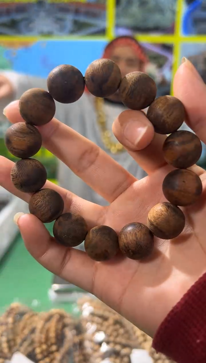 【闪购商品】沉香手串6号1.5+20克红土多样性发一