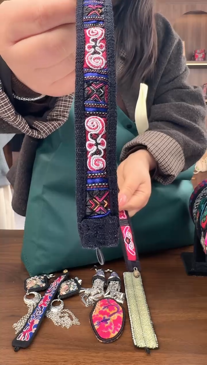 刺绣扶光苗绣传承L4