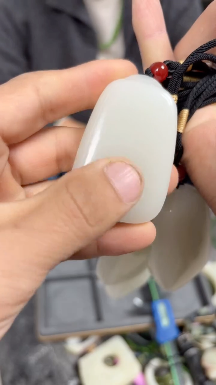 暖白上窄下宽大无事牌