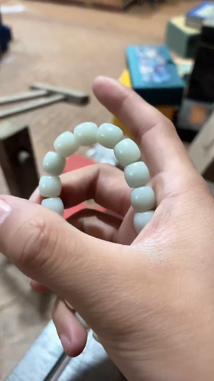 【闪购商品】--------圆朱直切白--