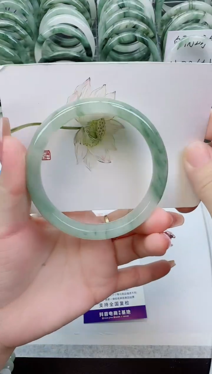 【闪购商品】石英质玉手镯未镶嵌D24号/61-62圈