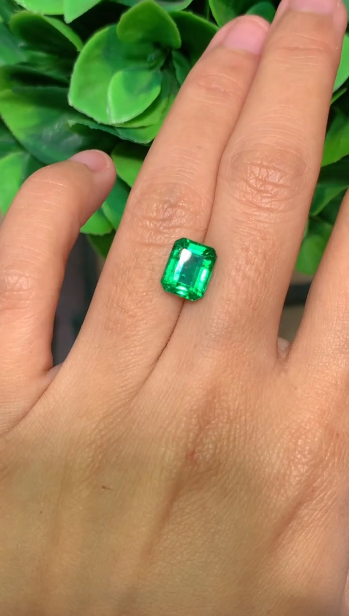 裸石祖母绿2.95CT