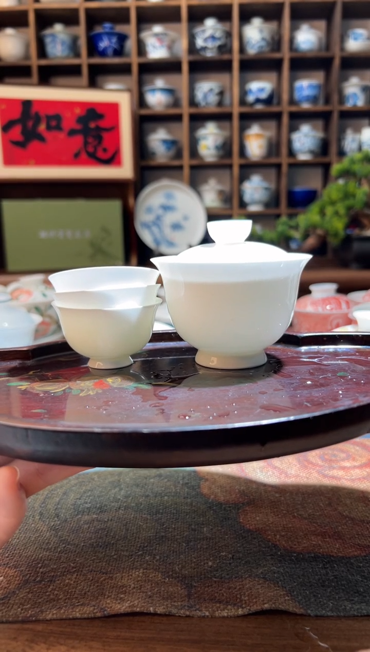 【闪购商品】纯白骨瓷元宝二才盖碗+3个纯白骨瓷修足杯