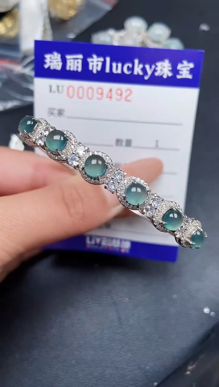 【闪购商品】翡翠颈饰银S925镶嵌9492