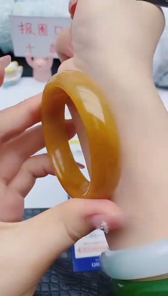 石英质玉手镯未镶嵌y161+56-57