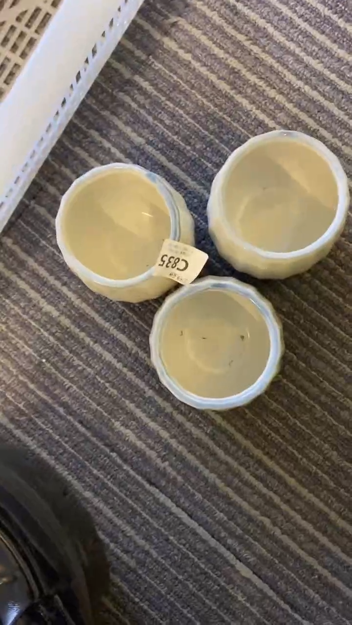 其他希****8回流瓷器默认微瑕，谨慎勿拍C835