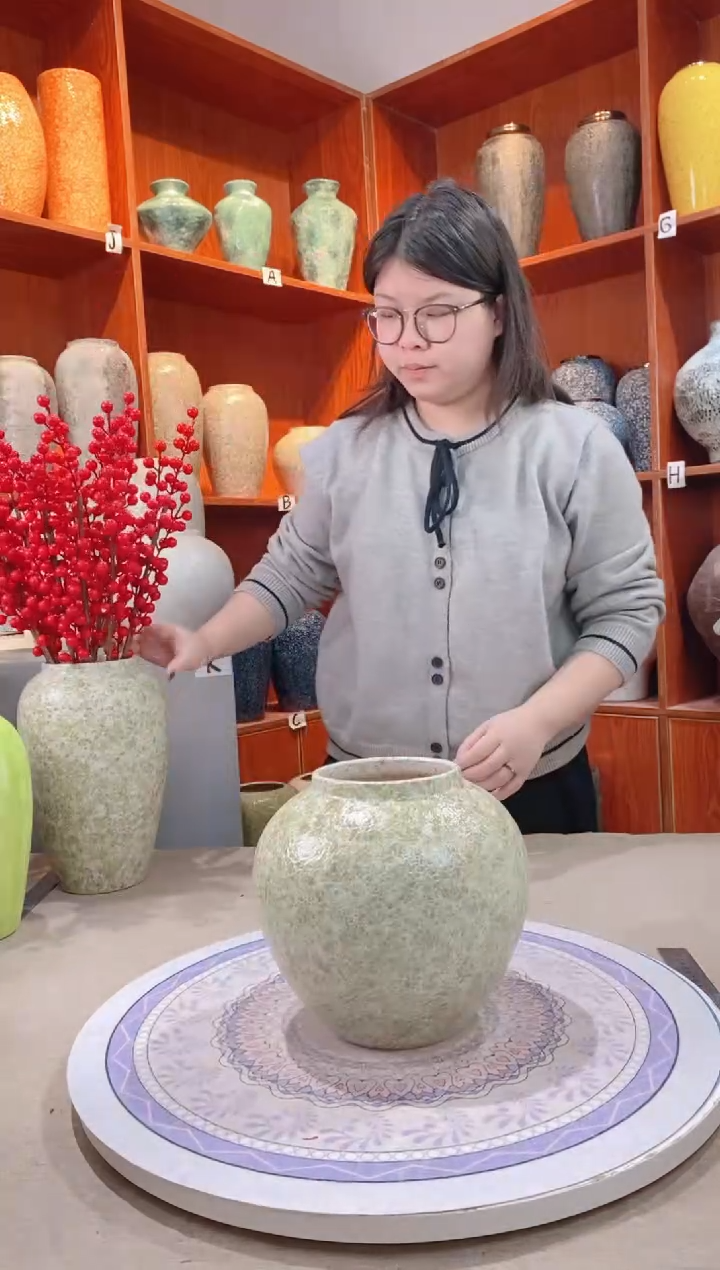 【闪购商品】瓶精品陶瓷花瓶 无花 春意盎然 小号