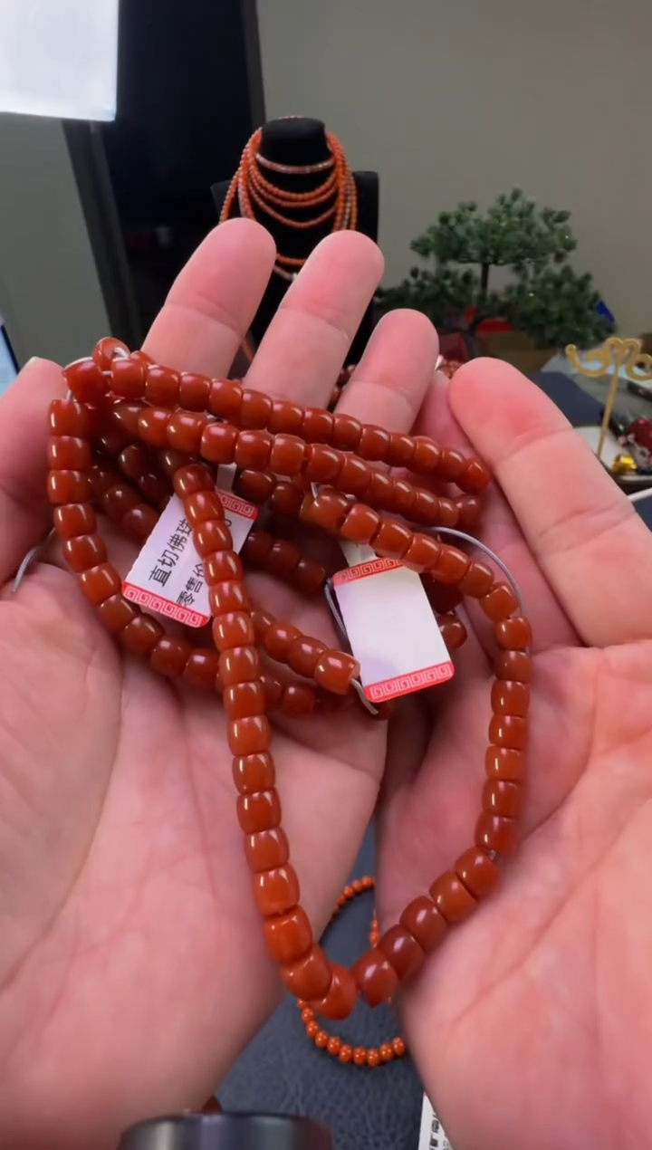 【闪购商品】南红玛瑙手链未镶嵌原矿无优化直切佛珠多样性发1