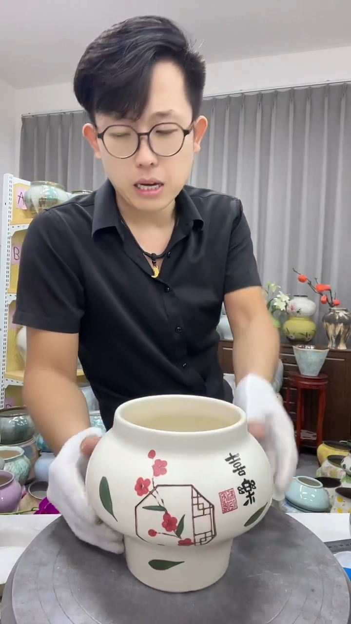   【 9.23】号   直播链接  高: 14       ；口：11