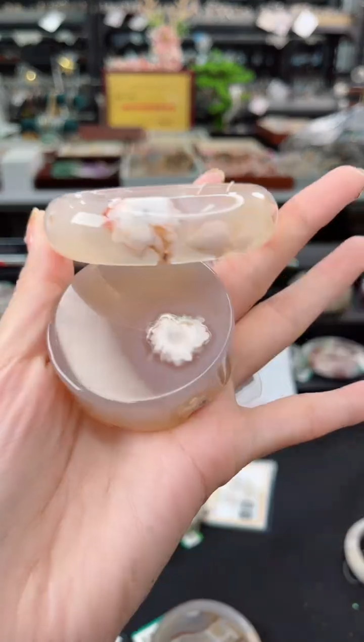 【闪购商品】石英质玉手镯未镶嵌54圈口（赠品镯心）3660212