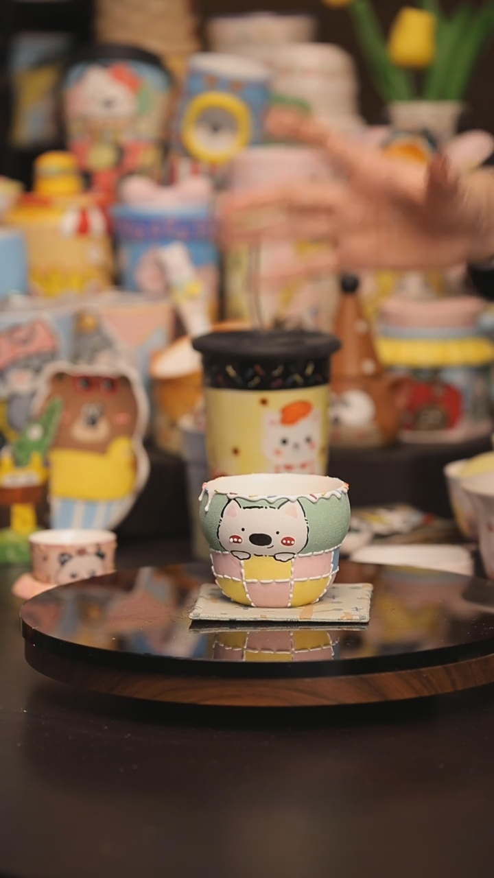 景德镇釉下彩绘设计师款式陶瓷