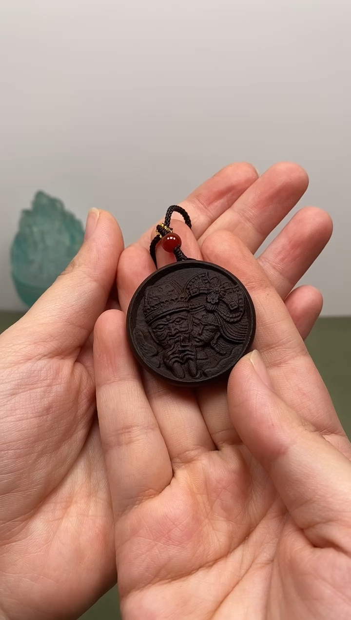 【闪购商品】柏木（崖柏）木艺崖柏雷击木精雕扎基拉姆圆牌脖挂