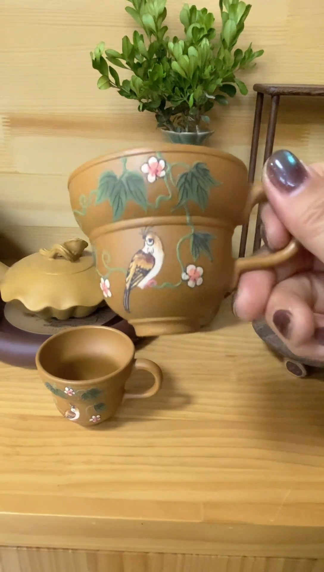 乌***@手工堆塑葫芦杯 带把手