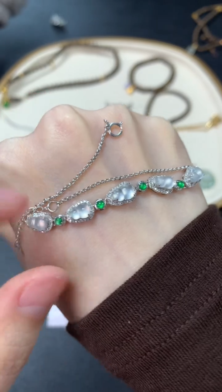 【闪购商品】翡翠手链18K金镶嵌手链8800