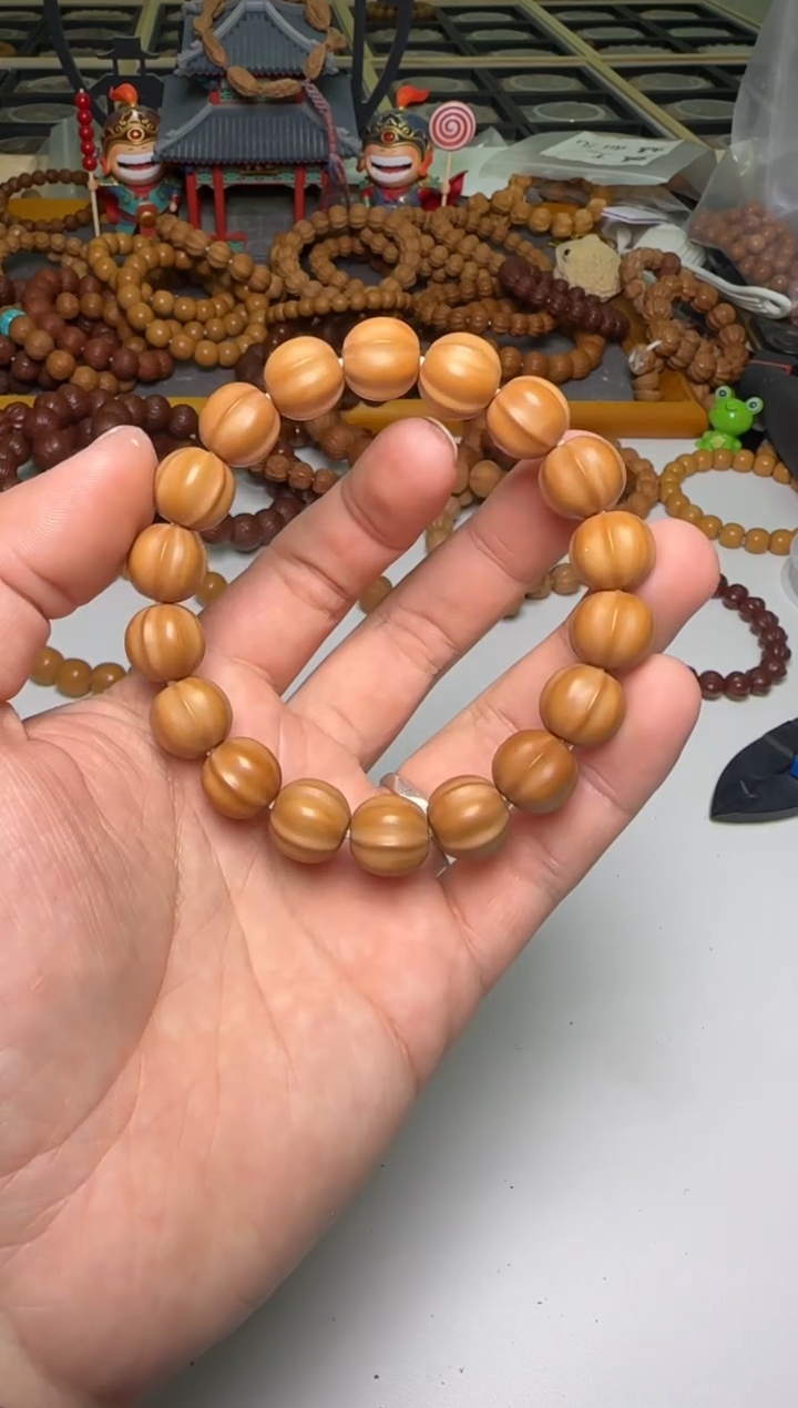 【闪购商品】猴头核桃手串13+14+龙炎 鲨鱼