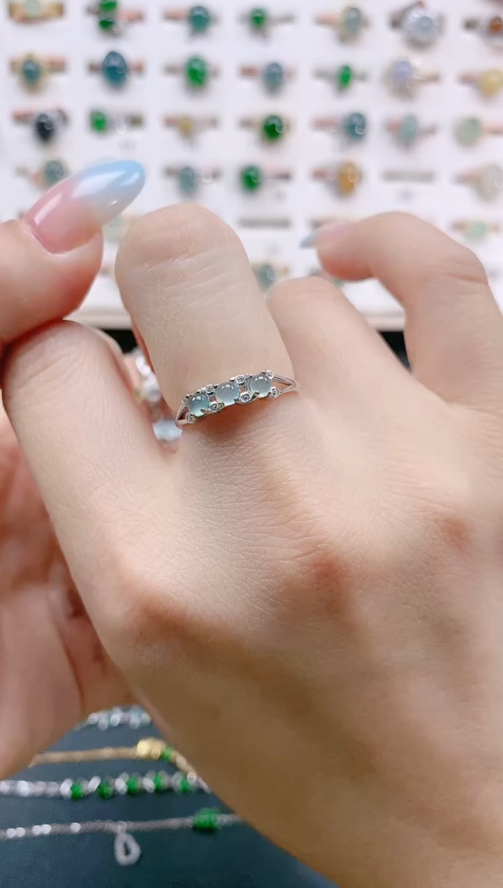 翡翠戒指银S925镶嵌天然翡翠