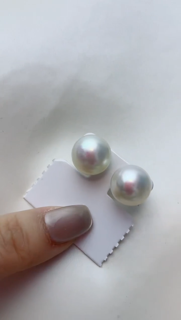【闪购商品】海水珍珠耳饰18K金镶嵌A53