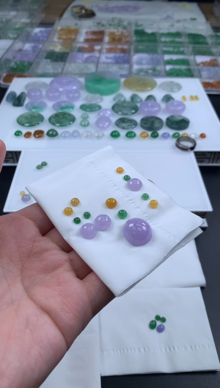 【闪购商品】定制翡翠未镶嵌翡翠