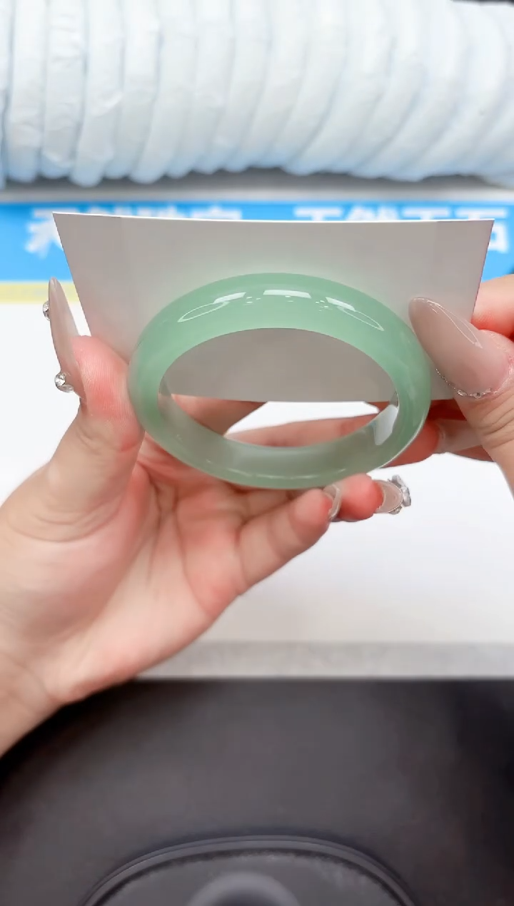 未镶嵌手镯石英质玉110-55.4