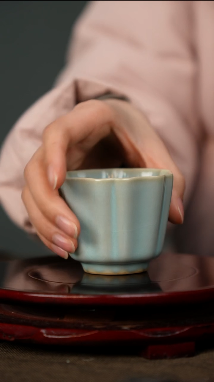 全品 淡天青  葵口  